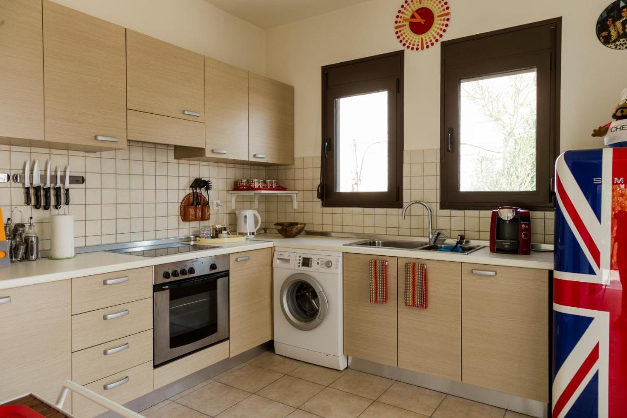 The Corner House At Gennadi Court Villa Luaran gambar