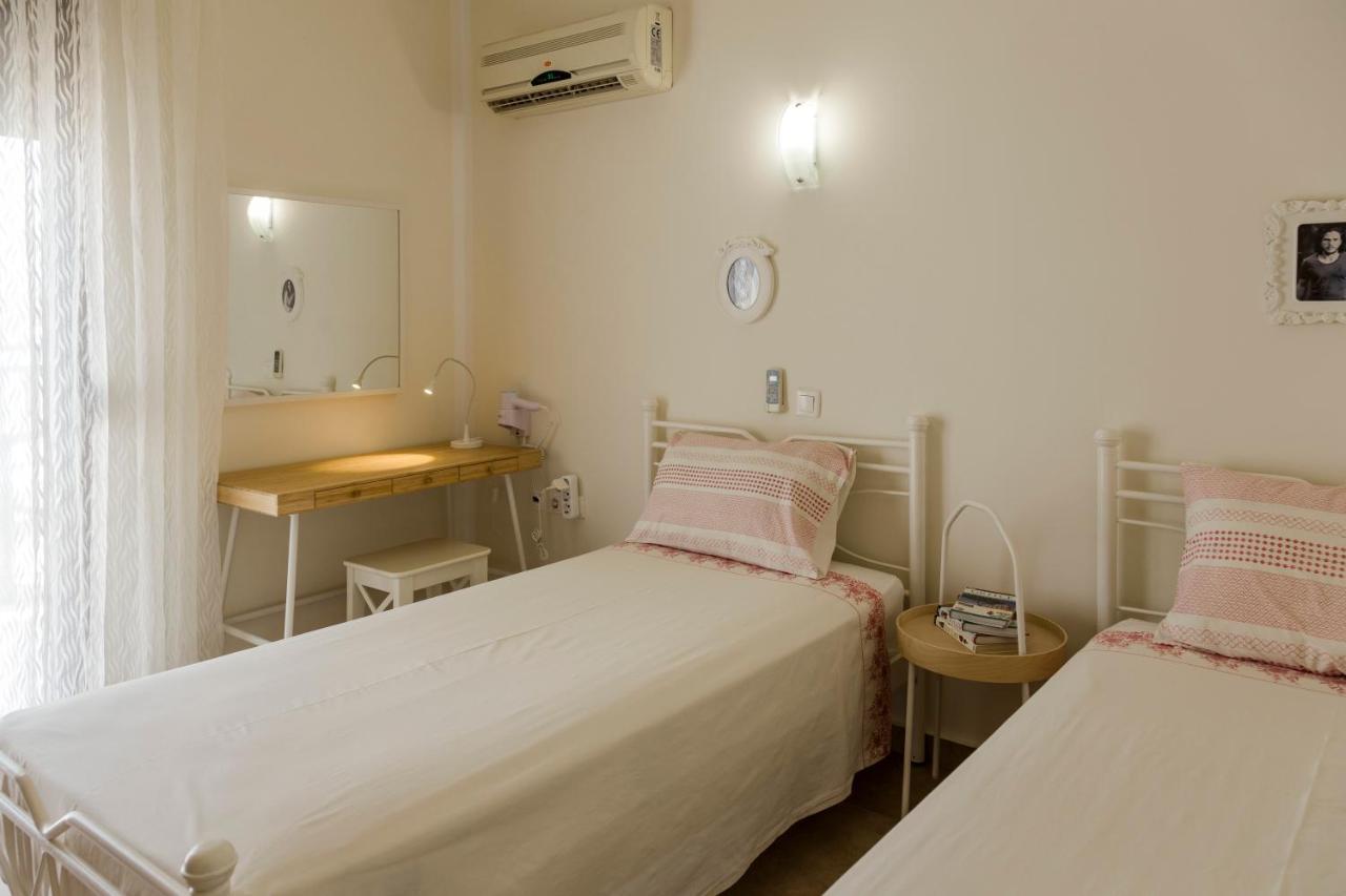 The Corner House At Gennadi Court Villa Luaran gambar
